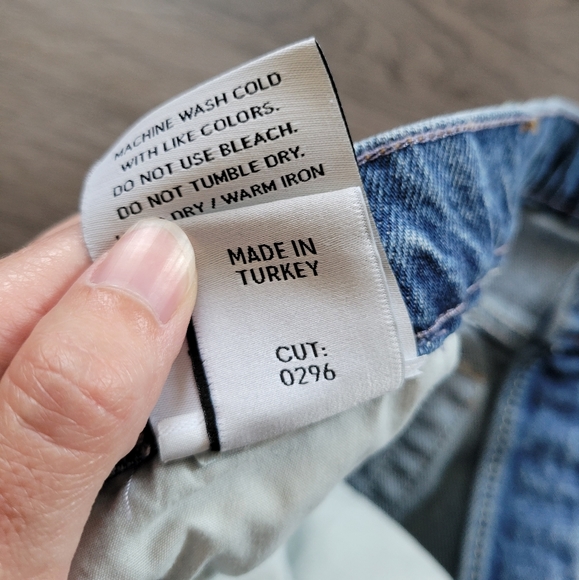 Boyish Charley Wide Leg Cropped Jeans in Greed Wash Size 25 - Picture 10 of 16